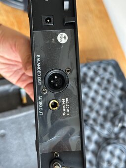 PRODÁM BEZDRÁTOVÝ MIKROFONNÍ SET UHF DLE FOTOGRAFIÍ - 7