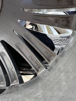 Letní sada alu kol Škoda Superb Canopus 19" - 235/40 R19 - 7
