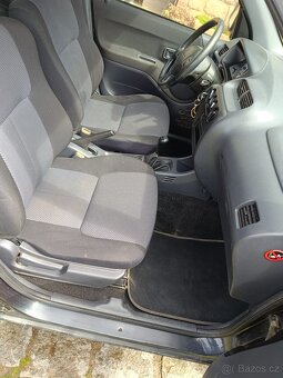 Prodám Daihatsu Terios, r.v. 2005, 63 kW, 4x4, černá - 7