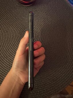 iPhone 11 pro - 64 GB - 7