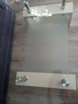 Konferenční stolek - 7