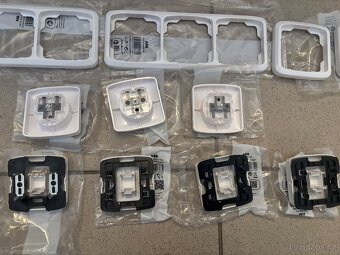 Vypínače a zásuvky ABB Tango - 7