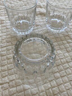 Skleničky z presovaného skla - 7