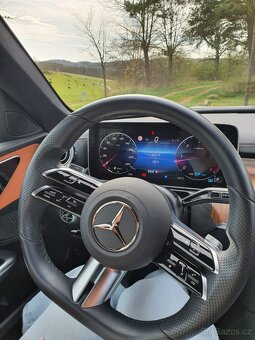 Mercedes C - 220 D - 7