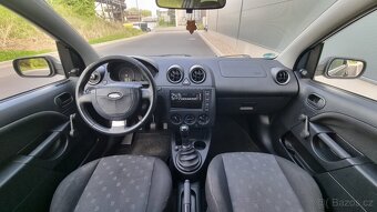 Ford Fiesta 1.3i - 7