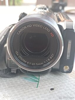 Canon LEGRIA HF200 - 7
