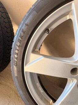 5x112 255/40/19.  Audi q3 q5 a6 - 7