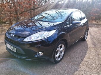 FORD FIESTA 1.4 - 7