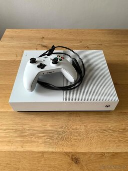 Xbox One S All-Digital 1TB – super stav - 7