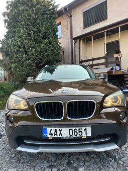 BMW X1 2,0D 130KW N47 Marrakesh brown, červená kůže - 7