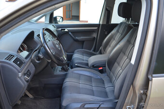 PRODÁM VW TOURAN 1.4TSI MATCH XEN NAVI PĚKNÝ - 7