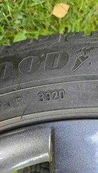 Zimní kola Škoda 215/55 R17 - 7