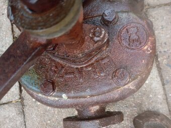 Ruční pumpa Lila 75 - 7