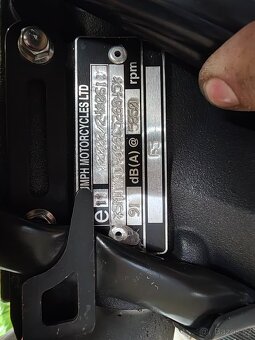 Triumph street triple 675 R 2012 - 7