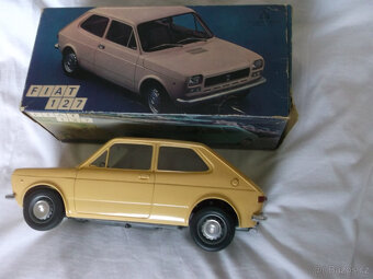 od POCHER RIVAROSSI, MIERKA 1:13: FIAT 127,850,128. - 7