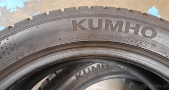 2x zimní pneu Kumho WinterCraft 215/50 R18 WS71 SUV - 7