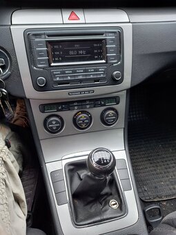Prodám Volkswagen passat b6 2.0tdi - 7