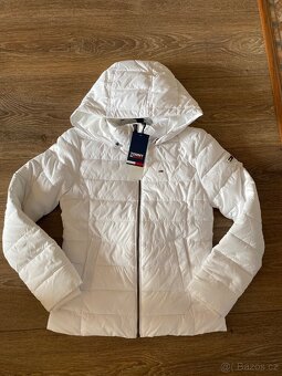 Tommy Hilfiger - 7