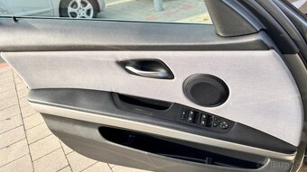 BMW 330xd Touring 2008 | Automat | 4x4 - 7