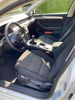 Volkswagen PASSAT B8 virtual cockpit - 7