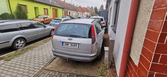 Ford Focus 1.6 85kw r.2005 - 7