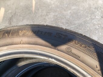 235/50 R19 - 7