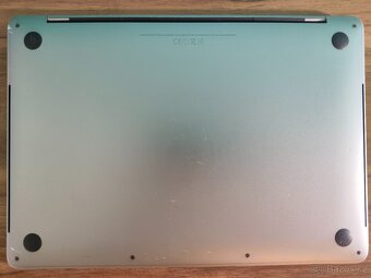 Apple MacBook Pro 13 (2017) | Core i5 • 8 GB RAM • 256 GB SS - 7