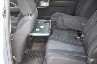 Mazda 5 7míst, po FL - 7