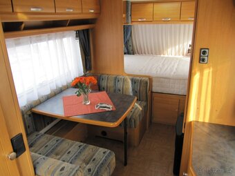 Prodám karavan LMC Munsterland 460 MD.r.v.2003 + mover ,stan - 7