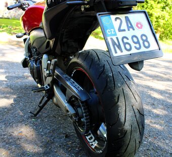 Honda CB600F Hornet - 7