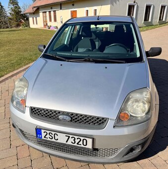 Prodám Ford Fiesta 1,3 (2006, STK 2026, pravidelný servis) - 7
