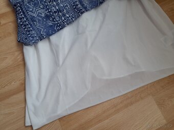 Modro-bílé vzdušné šaty vel. XXL - XXXL - 7