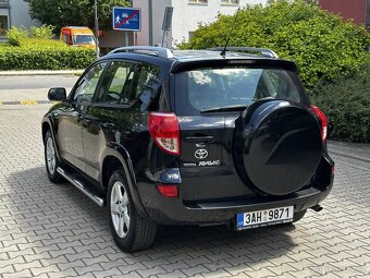Toyota Rav4 2.2 D4-D 130kW SUV 4x4 Navi Tempomat Rám Nášlapy - 7