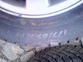 pneu zimní 175/65 r14 včetně disků - 7