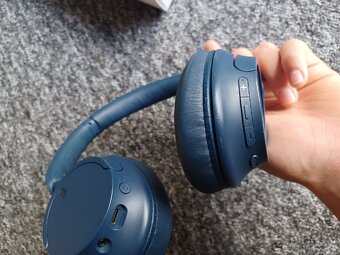 Sluchátka sony wh-ch720n - 7