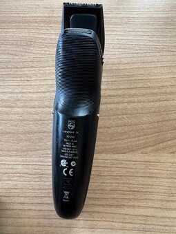 Pánský holicí strojek PHILIPS, SensoTouch3D,series 9000 - 7