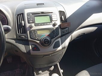 Prodám Hyundai i30 Combi - 7