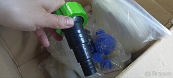 Kompresor pro akvárko na 900 l/h, a doplňky. - 7