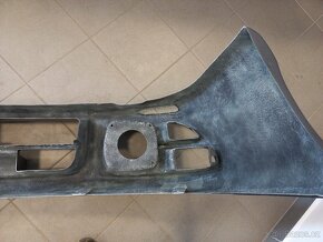 Přední nárazník Subaru Impreza GT - 7