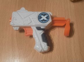 2x pistole nerf + 60x naboje - 7