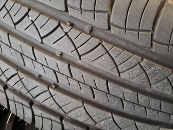 Michelin Latitude 215/65 R16 - 7