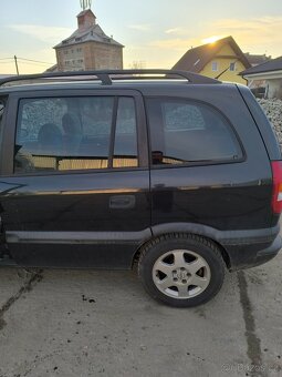 Zafira - 7