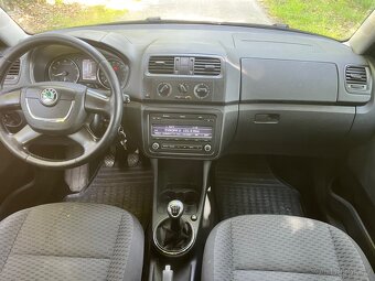 Škoda Roomster 1.2tsi 63kw 185 000km rok 2011 - 7