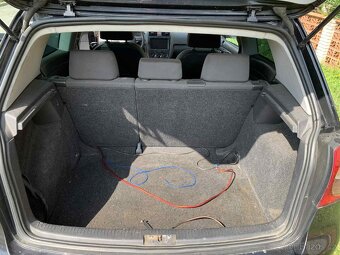Golf 5 1.9TDI 77Kw na náhradní díly /k opravě - 7