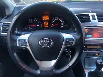 TOYOTA AVENSIS KOMBI 1.8_RV 2012_108 kW - 7