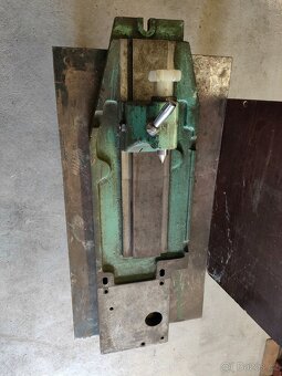 Základní deska děličky FN-20 GJ - 7