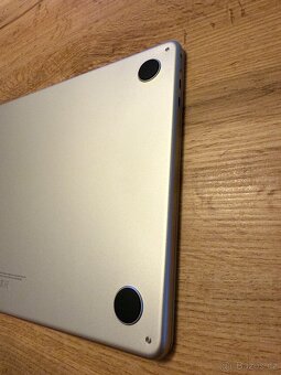 MacBook Air 13" M2 CZ 2022 Hvězdně bílý - 7