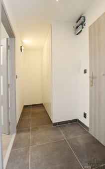 Exkluzivně pronájem bytu 2+kk, po rekonstrukci, 36m2 + lodži - 7