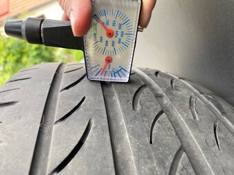 235/40 r18 8Jx18 ET 44 5x112 - 7