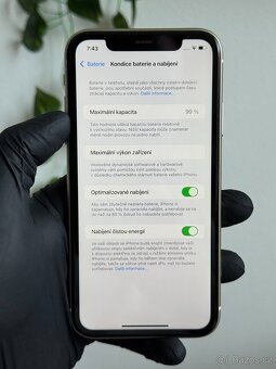 iPhone 11 128GB bílý - 99% baterie, DPH - 7
